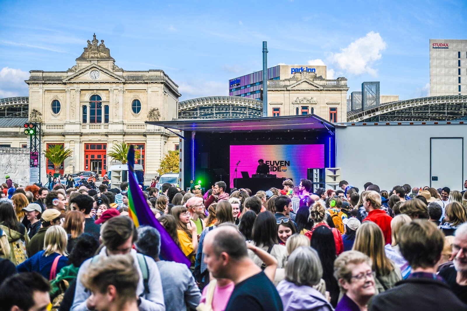 The stage on the square, where the show follows the walk. Leuven Pride 2025, photo: Koen Bauters