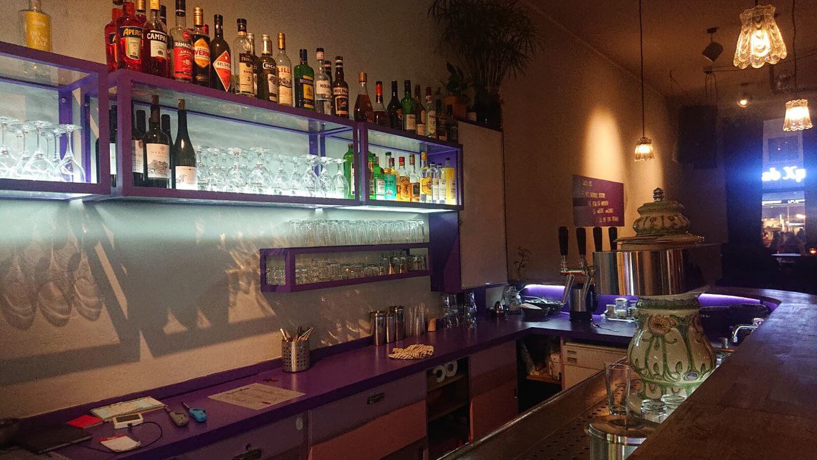 Asimmetric Bar