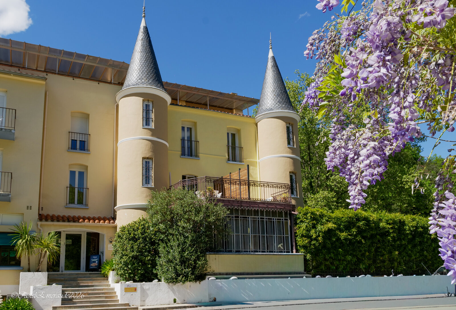 Appart'Hôtel Castel Émeraude