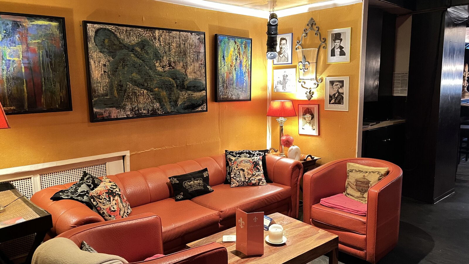 Bar Studio 1