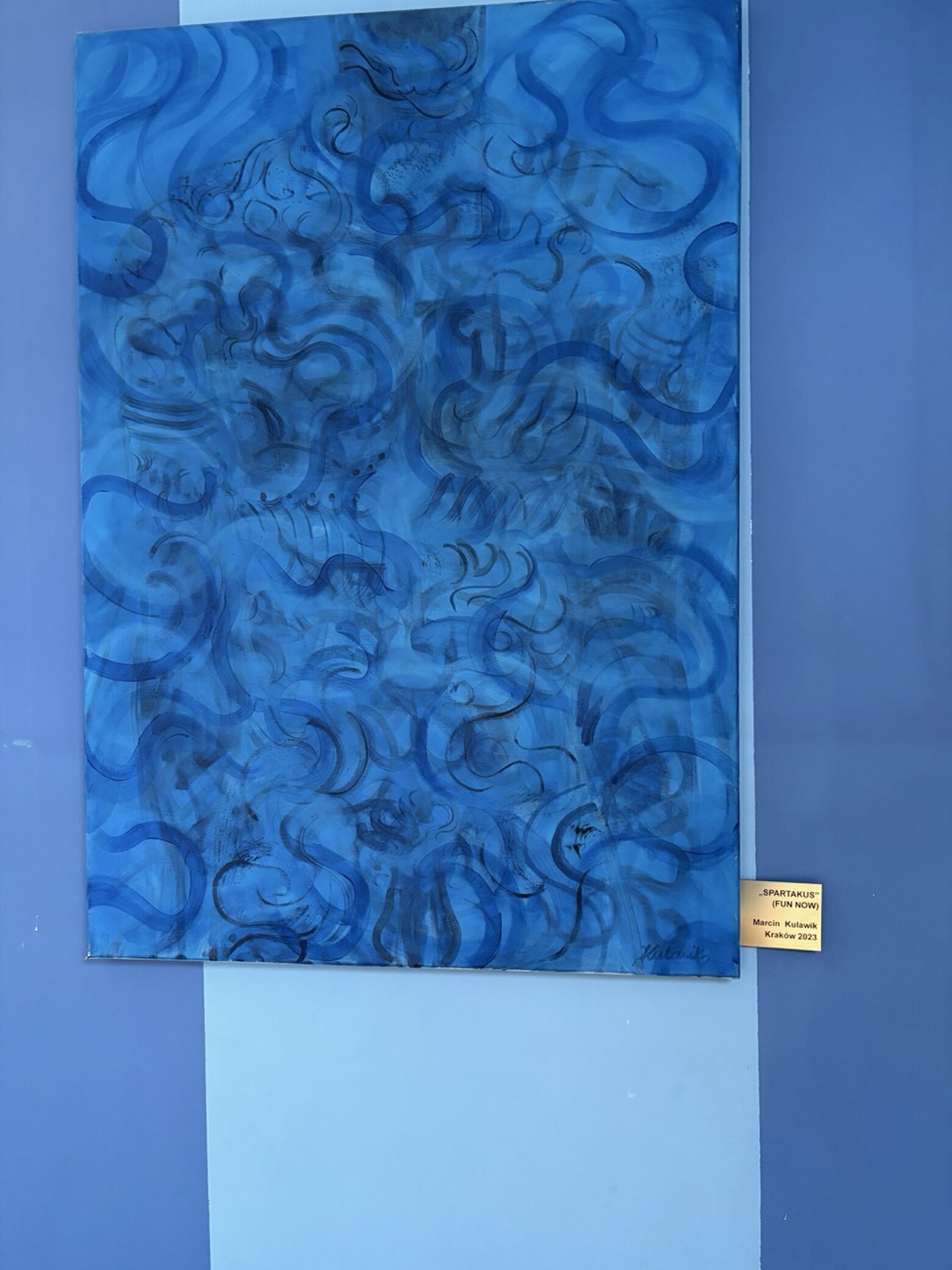 Old paintings were replaced by new ones from artists of the Academy of Arts.