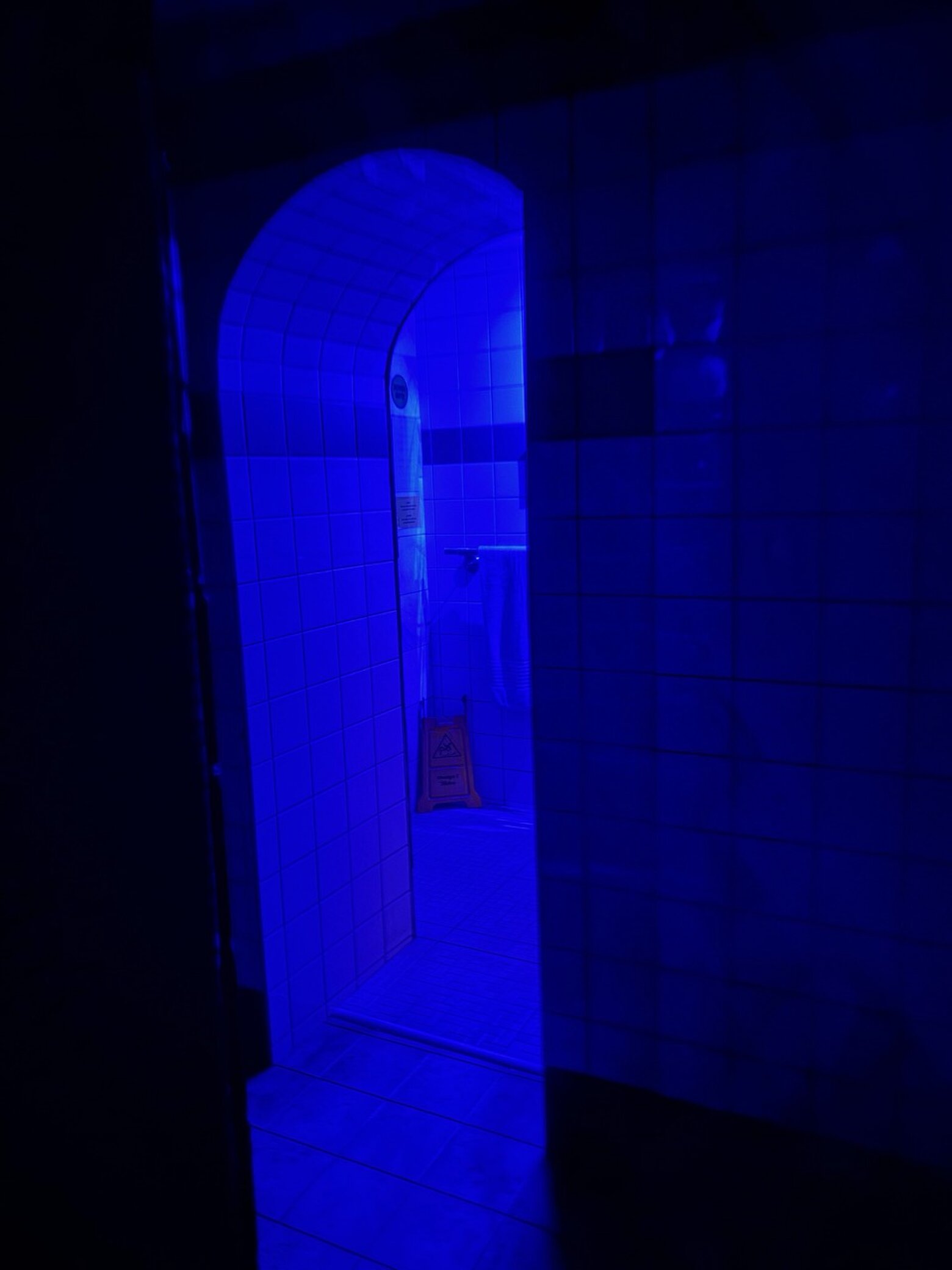 When it is very hot during summer, there is a chance to rest in a special cool area, the „frigidarium“.